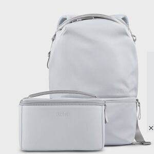 URTH Light Gray Backpack and Camera  module